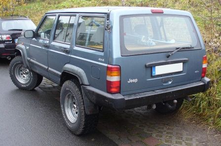 Cherokee (XJ) 6